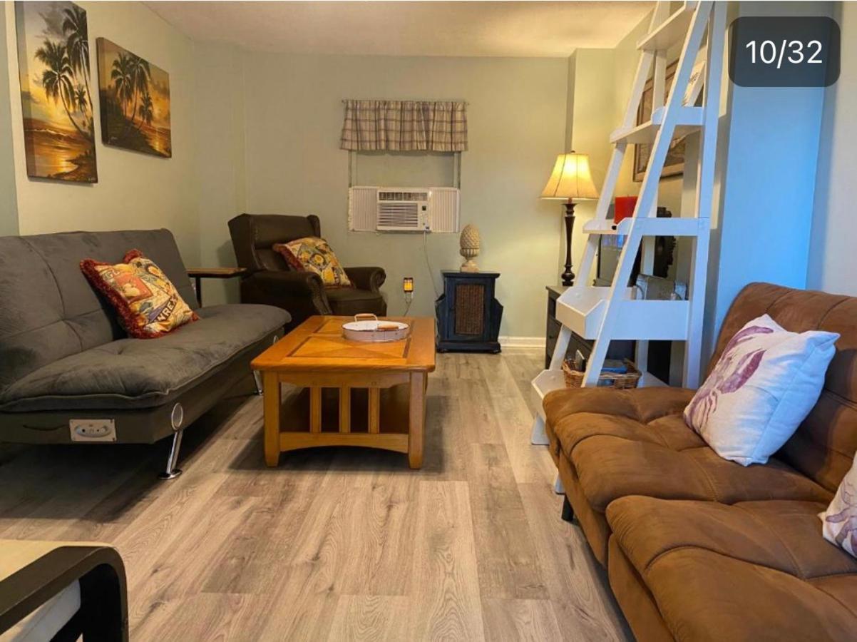 Cozy Retreat: 3-Bedroom House & Cottage with Outdoor Oasis Lake Worth Beach Exterior photo